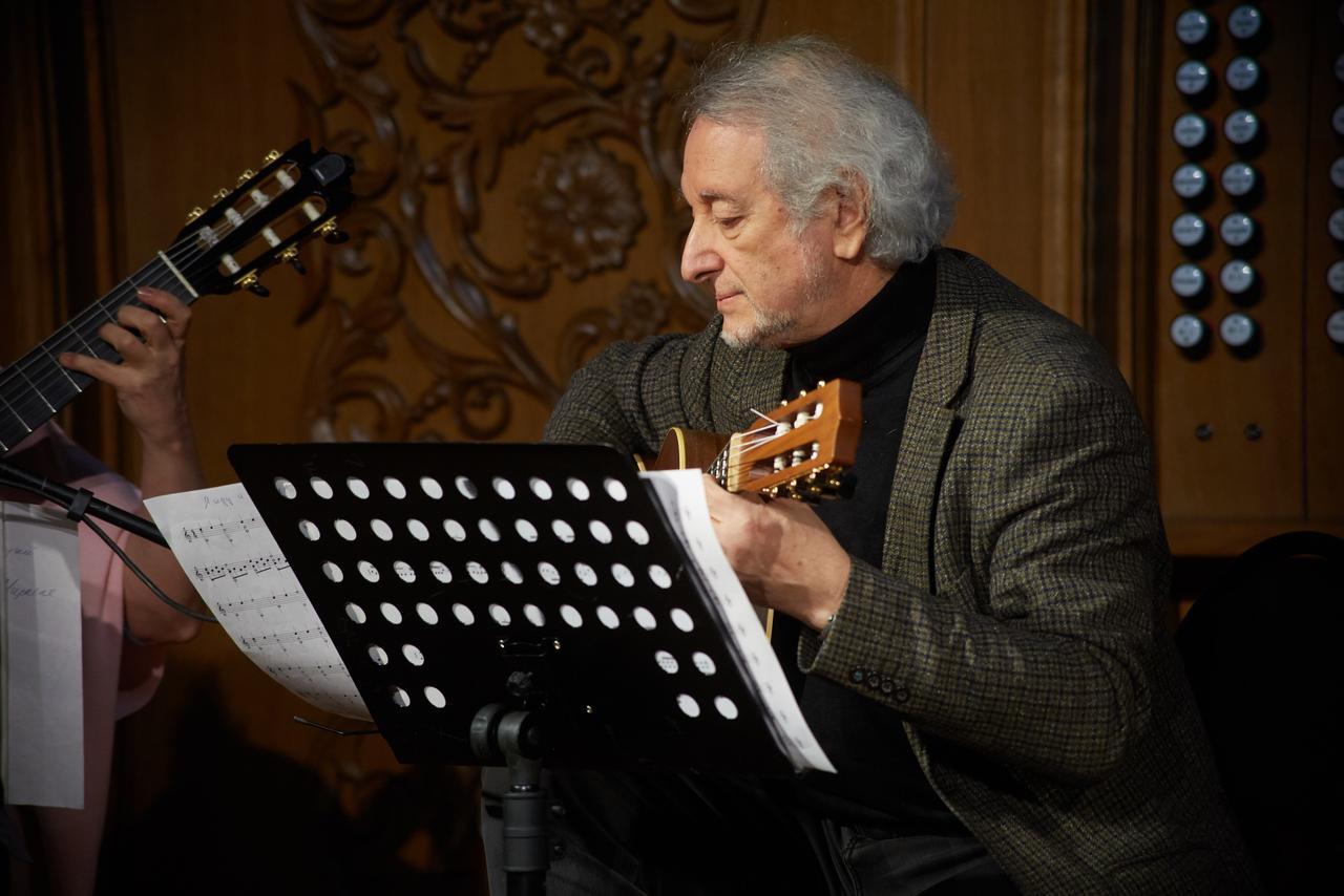 «Классическая гитара в джазе». Александр Виницкий