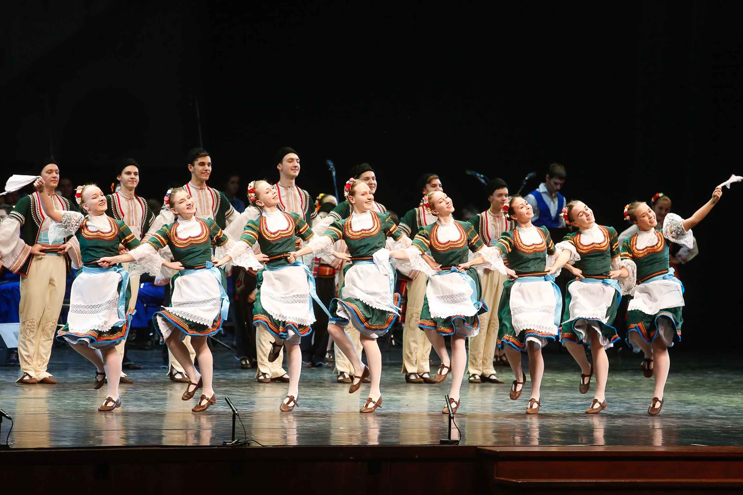 Ансамбль песни и пляски имени В.С. Локтева