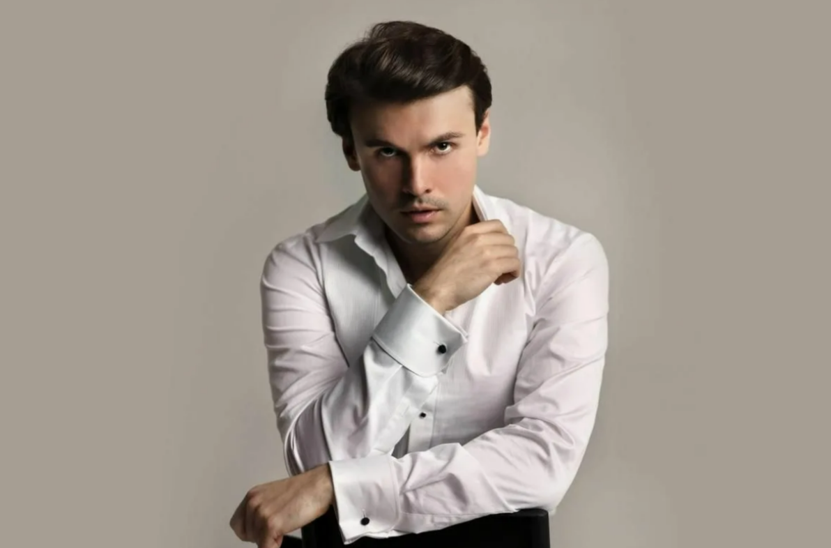 Дмитрий Риберо-Феррейра