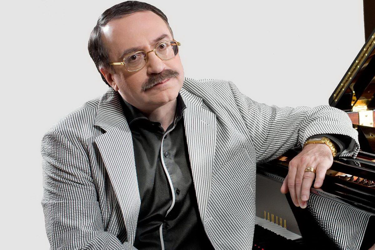 Даниил Крамер и его трио