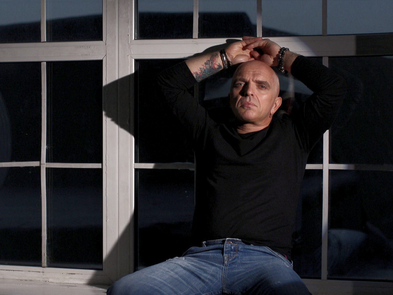 Александр Шоуа и группа «Непара»